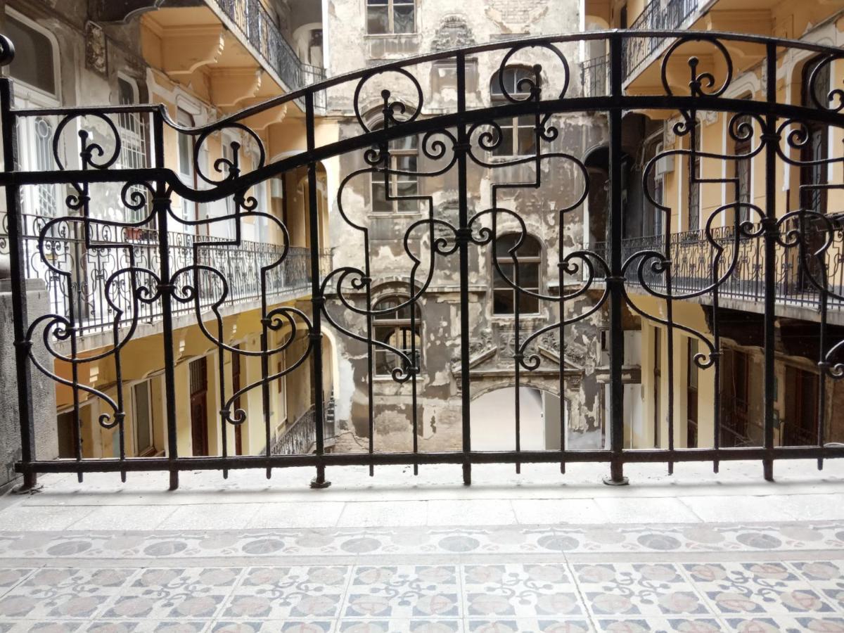 Jolie Apartment in Historical Center Budapest Exterior foto
